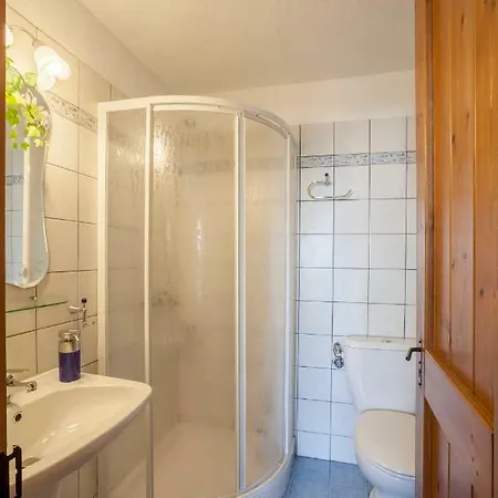 Palaios Agios Athanasios *