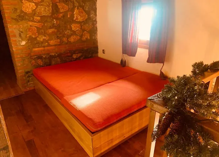 Palaios Agios Athanasios Παλαιός Άγιος Αθανάσιος