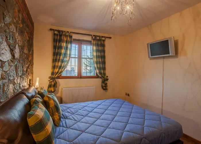 Palaios Agios Athanasios Βίλα *